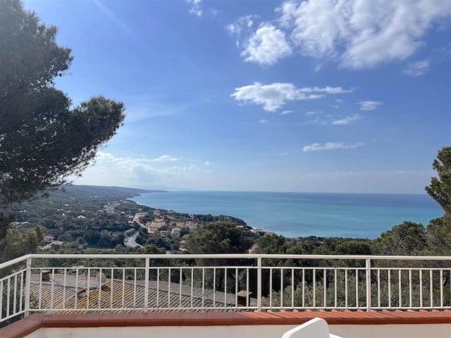 Stor villa i QUERCIANELLA VED LIVORNO