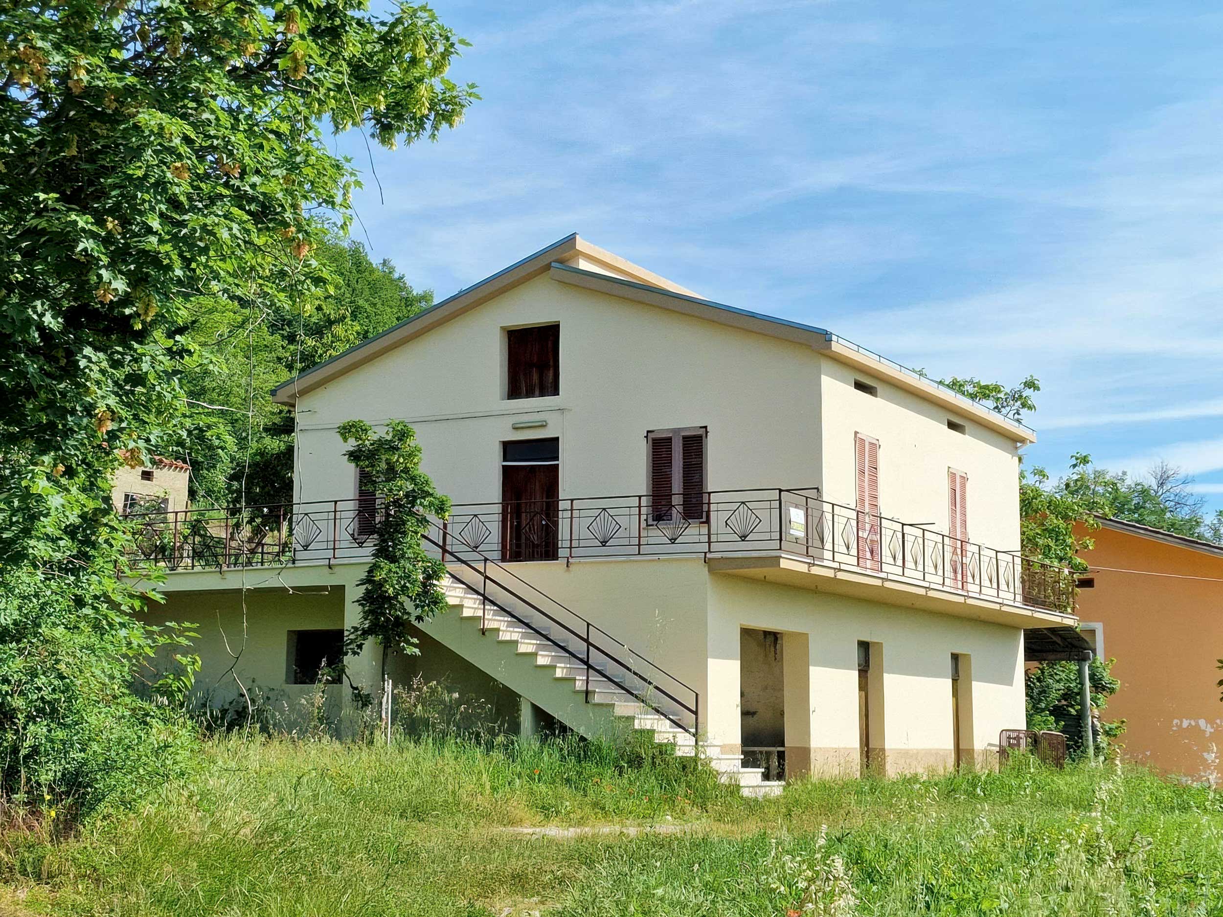 12 casa castagna